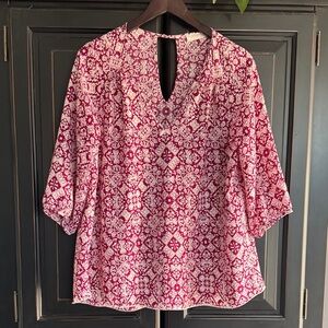FLOWY BLOUSE